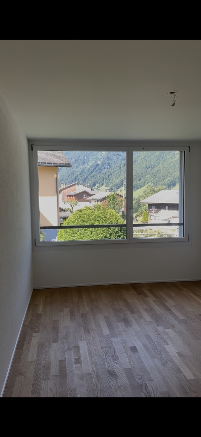 5 rooms apartment