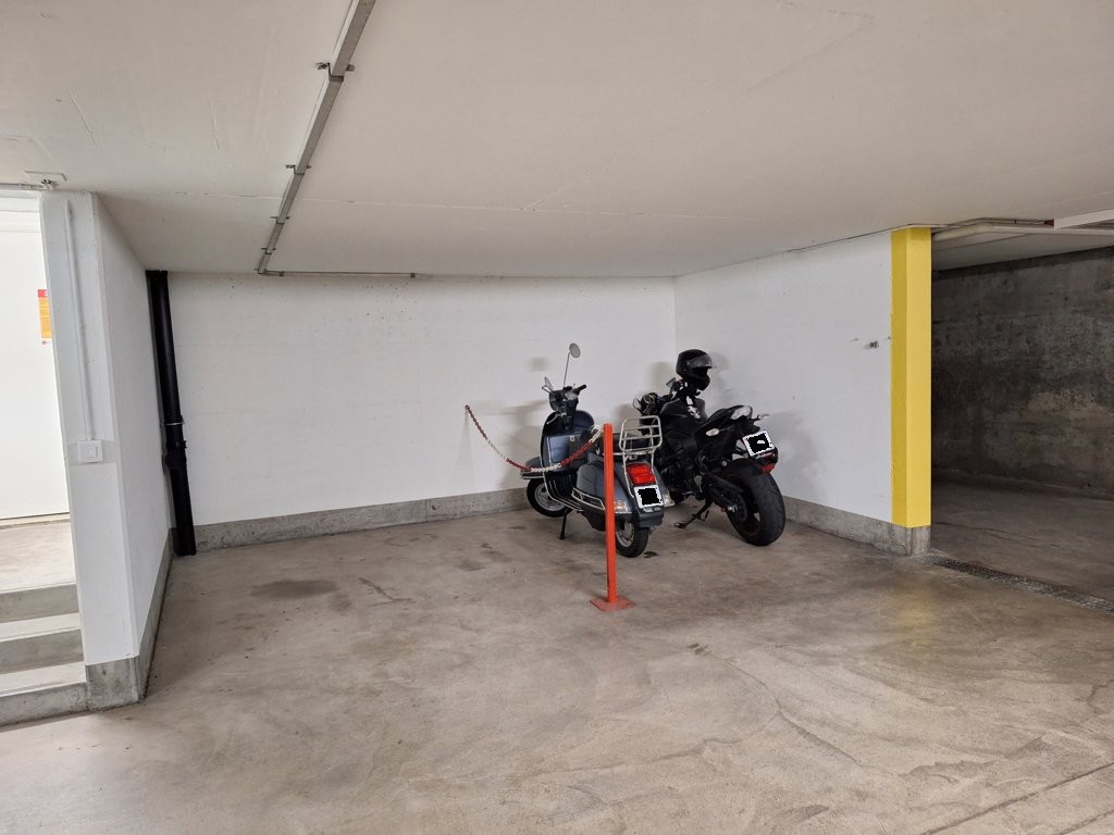 Covered bike parking, Foto 3 von 3