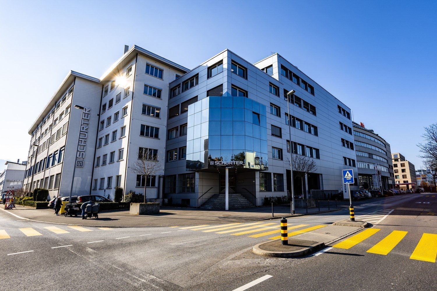 1160m² commercial