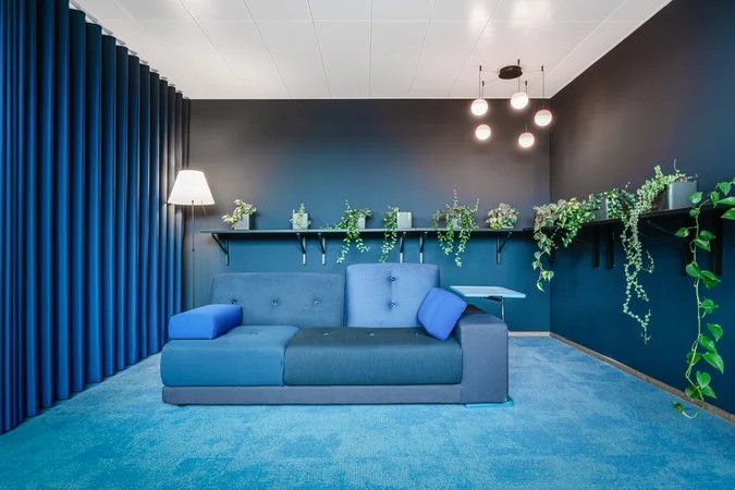 1160m² commercial