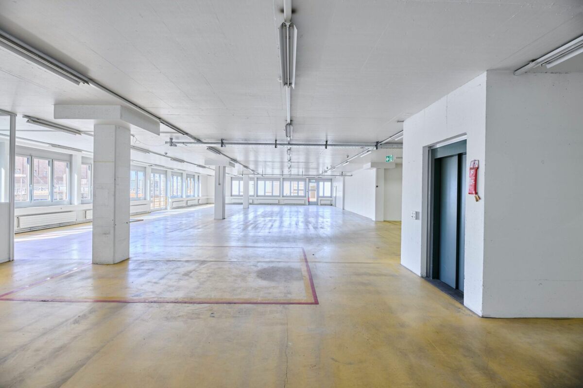 832m² commercial, Foto 7 von 10