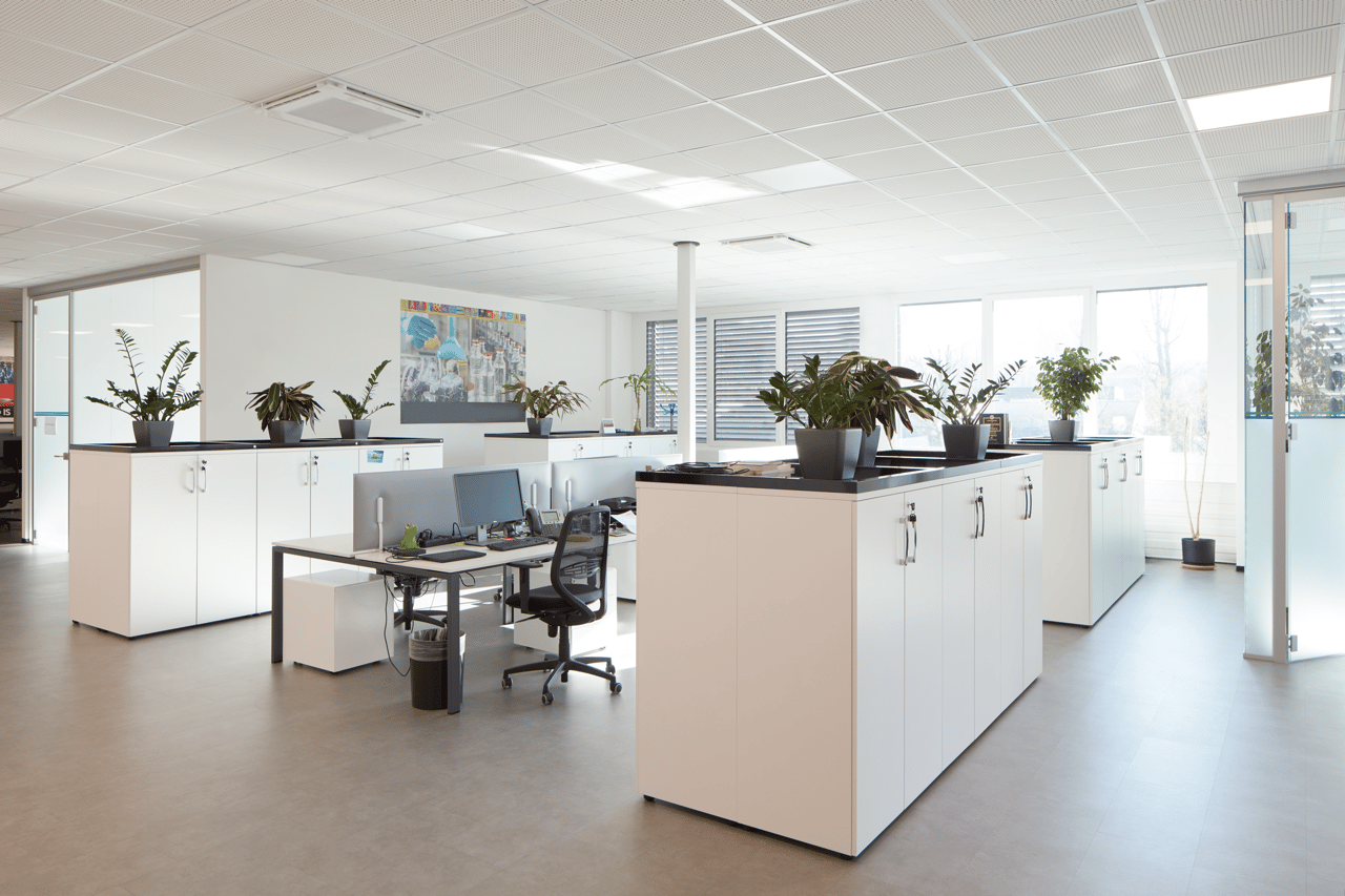 1223m² Büro
