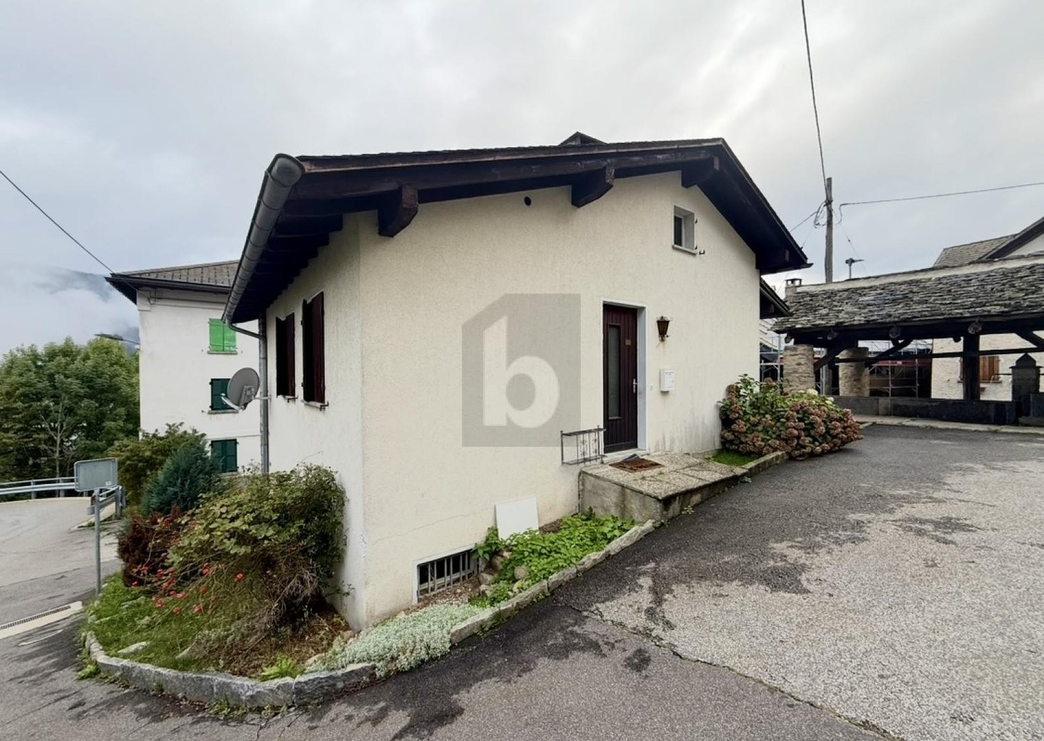 4 rooms single house