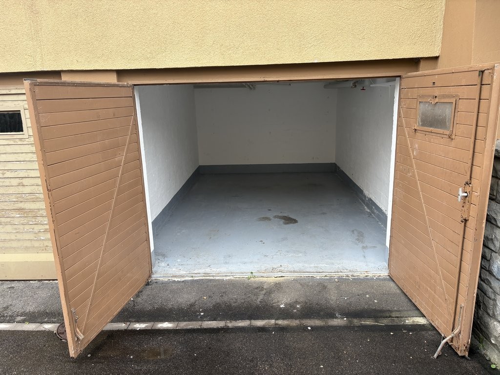 Single garage