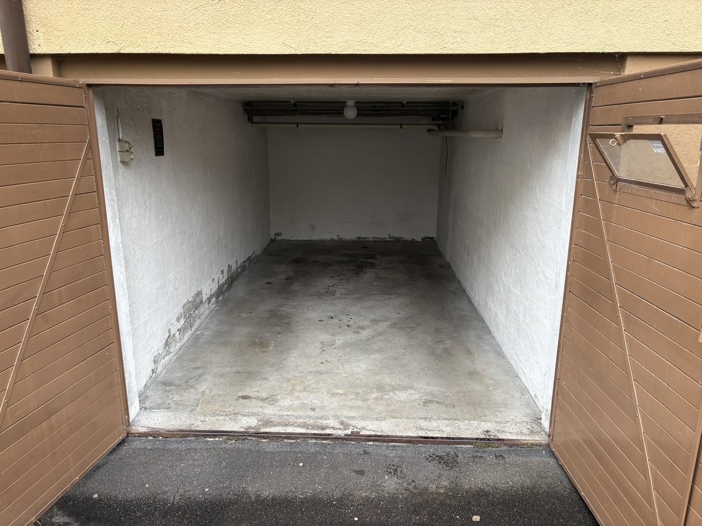 Single garage
