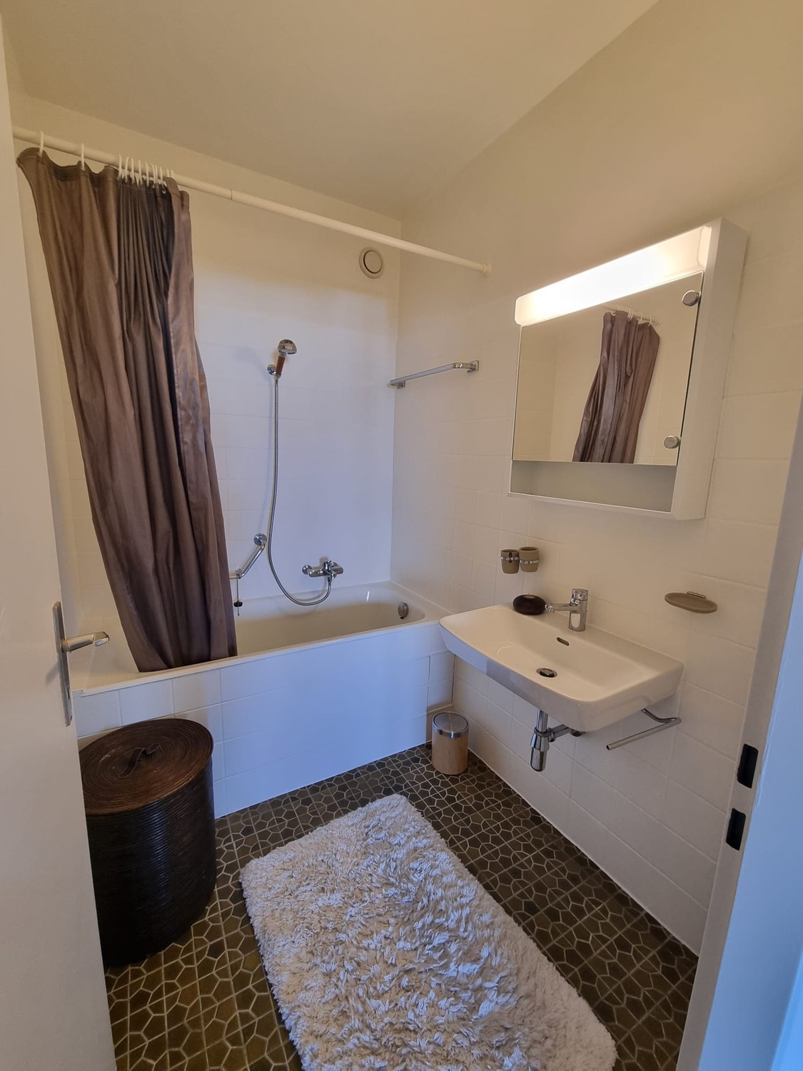 Zimmer in einer Wohngemeinschaft, Foto 5 von 10