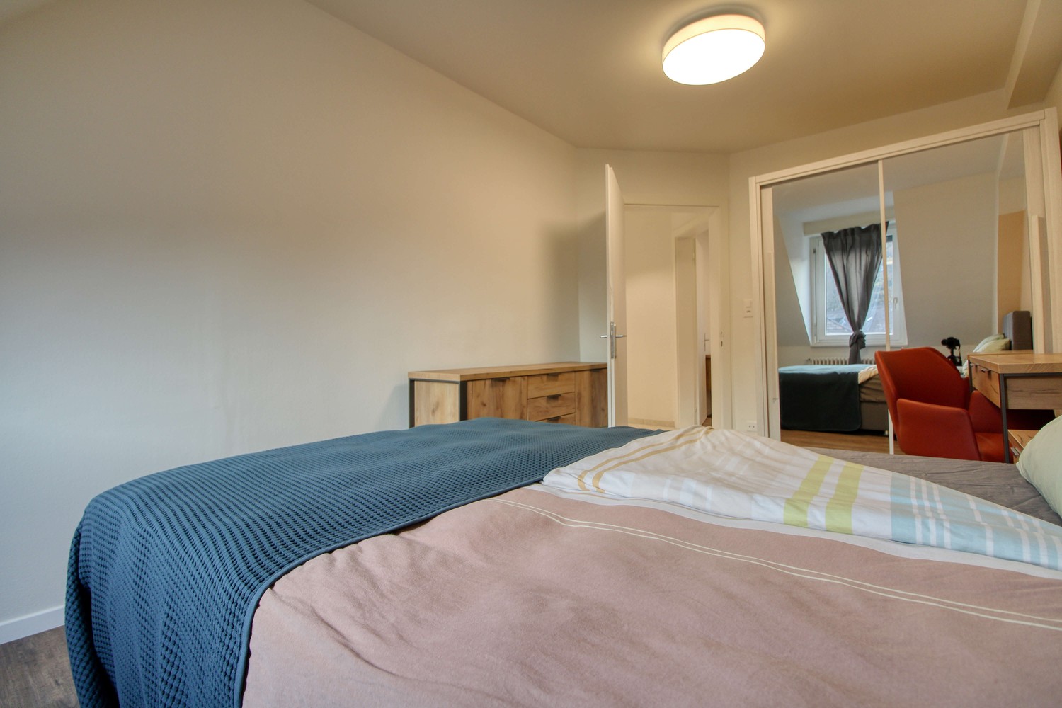 Zimmer in einer Wohngemeinschaft, Foto 4 von 9
