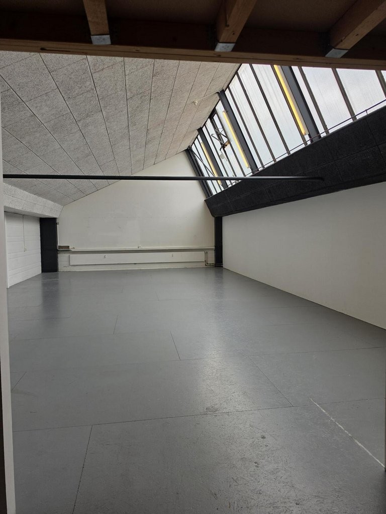 120m² storage room, Foto 1 von 4