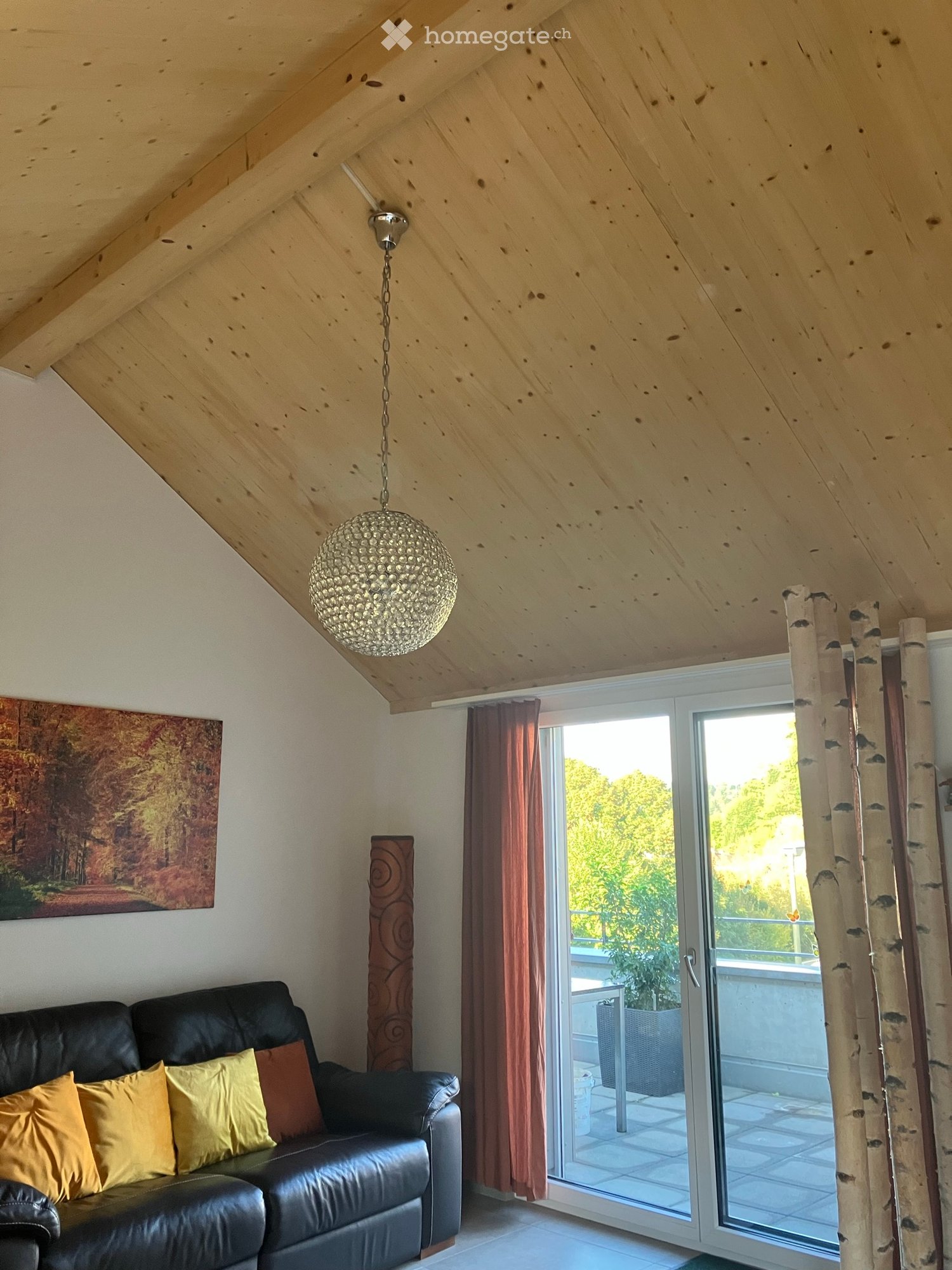 5 rooms apartment