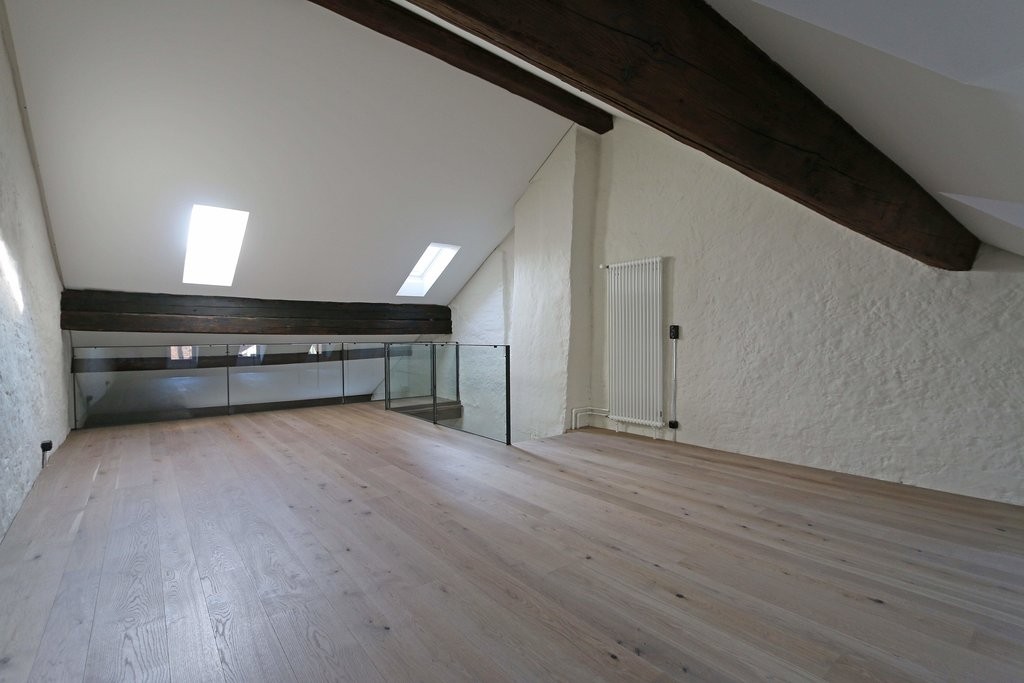 1 room loft