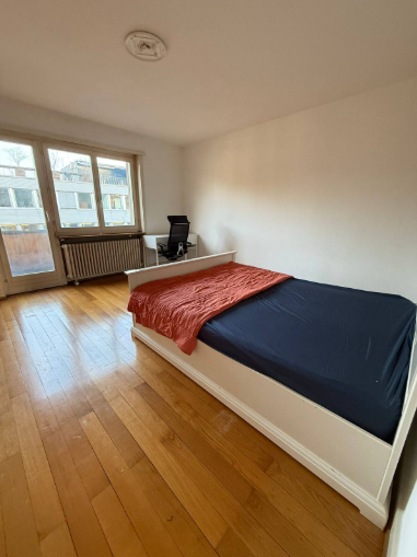 Chambre dans un appartement partagé