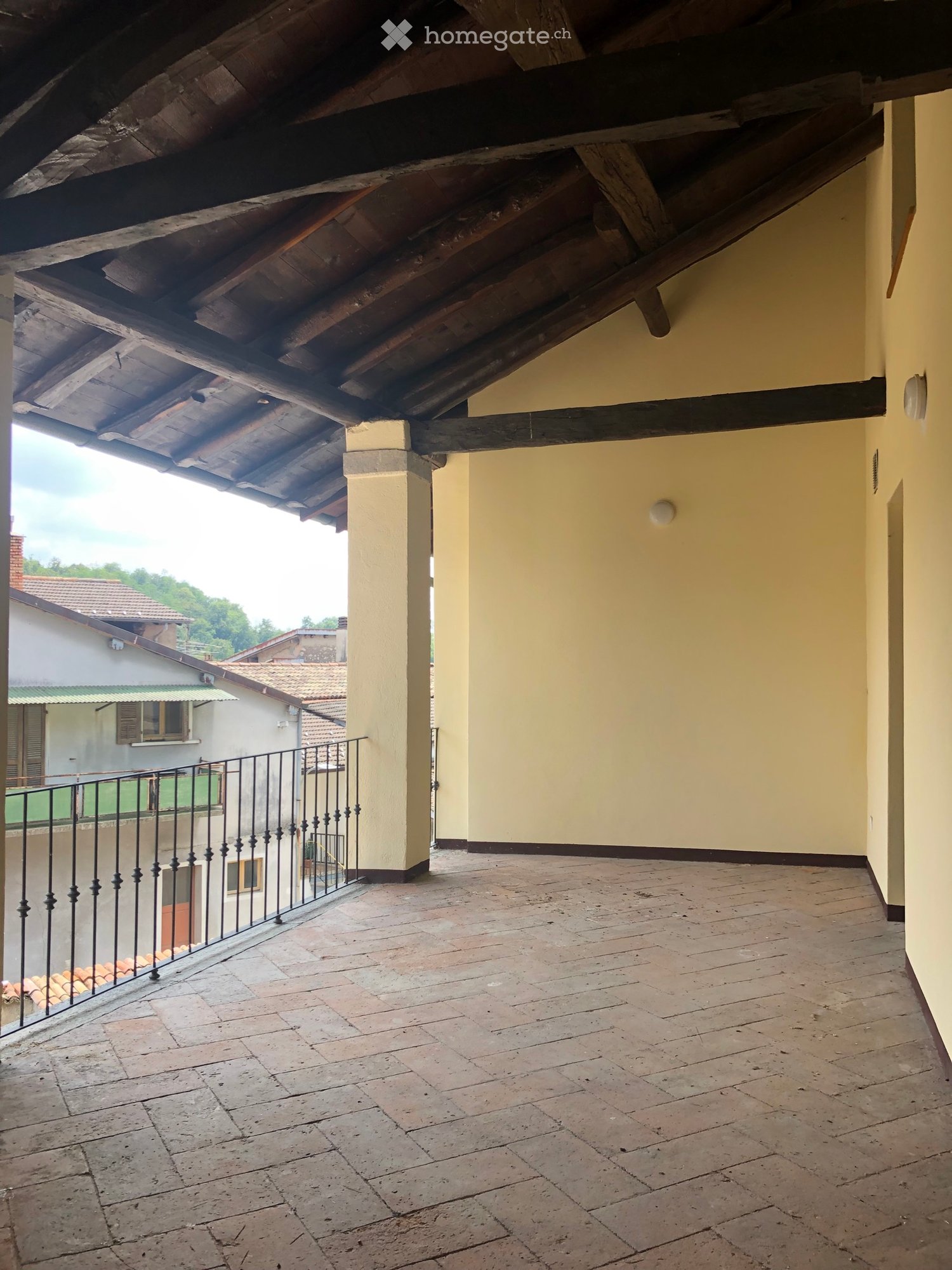 5 rooms single house