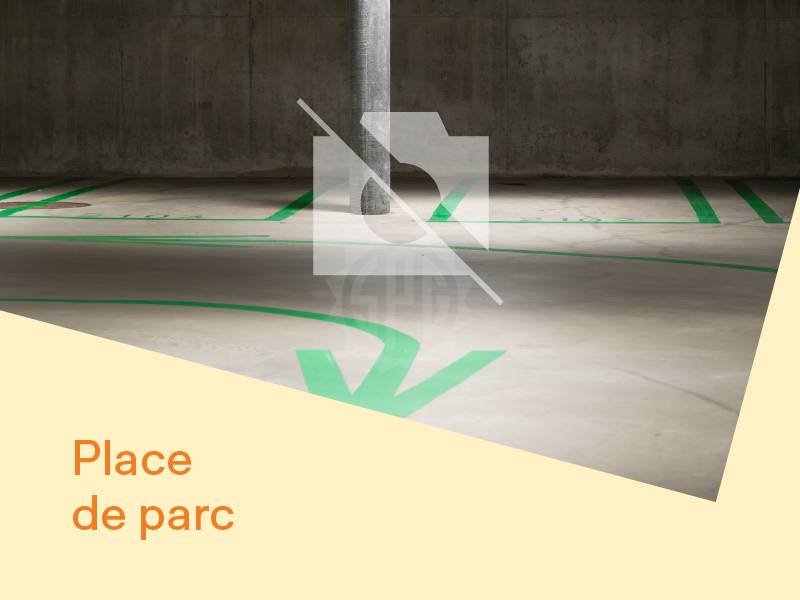 Überdachter Parkplatz