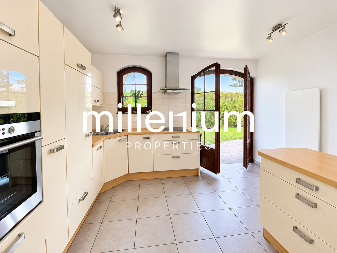 6-Zimmer-Einfamilienhaus