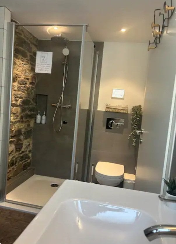 2 rooms apartment, photo 2 of 5
