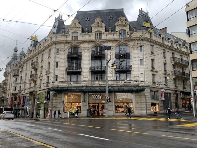 87m² arcade