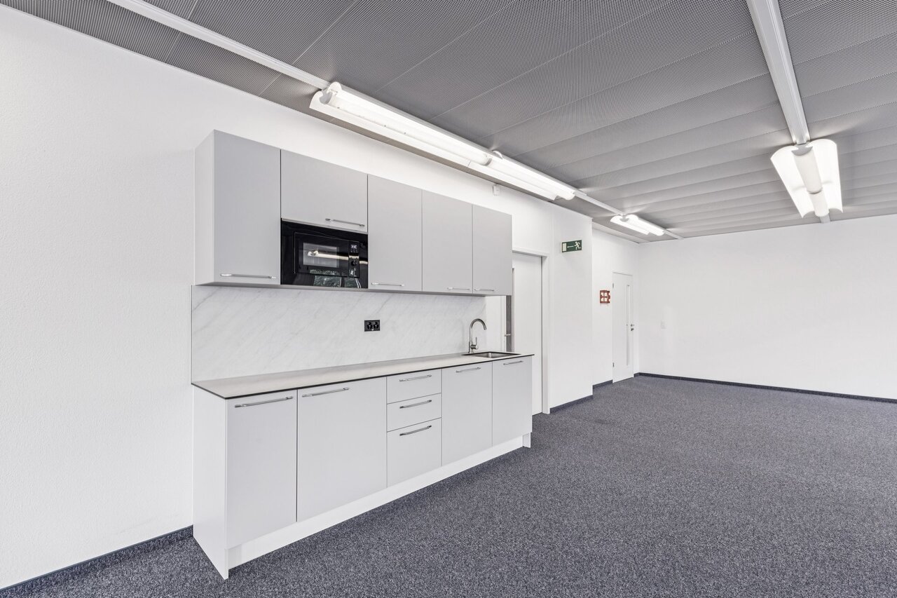 158m² office