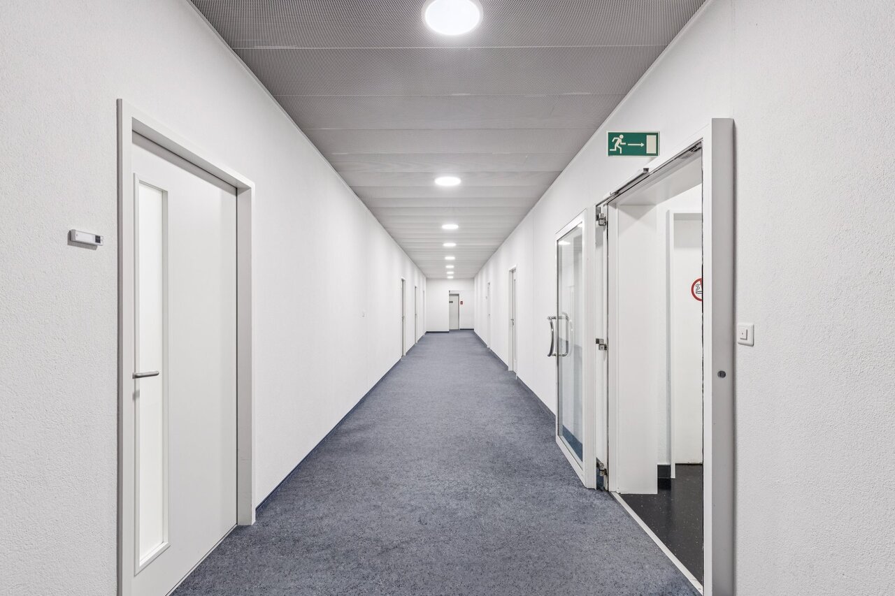 158m² office