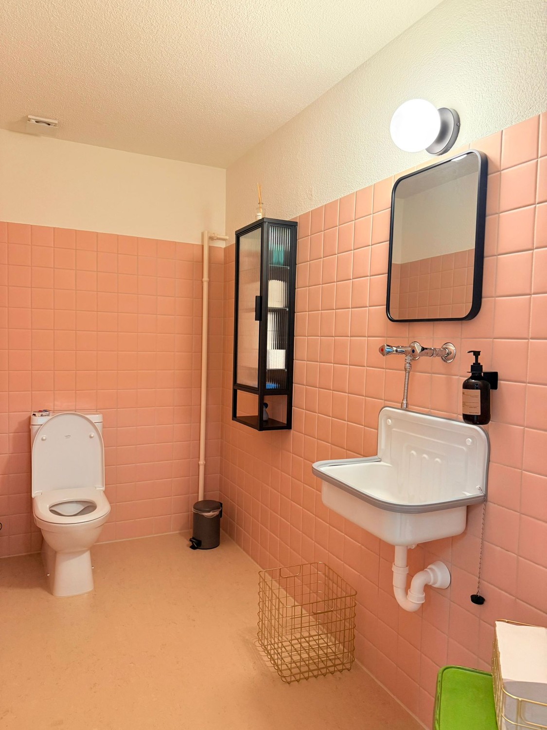 38m² commercial