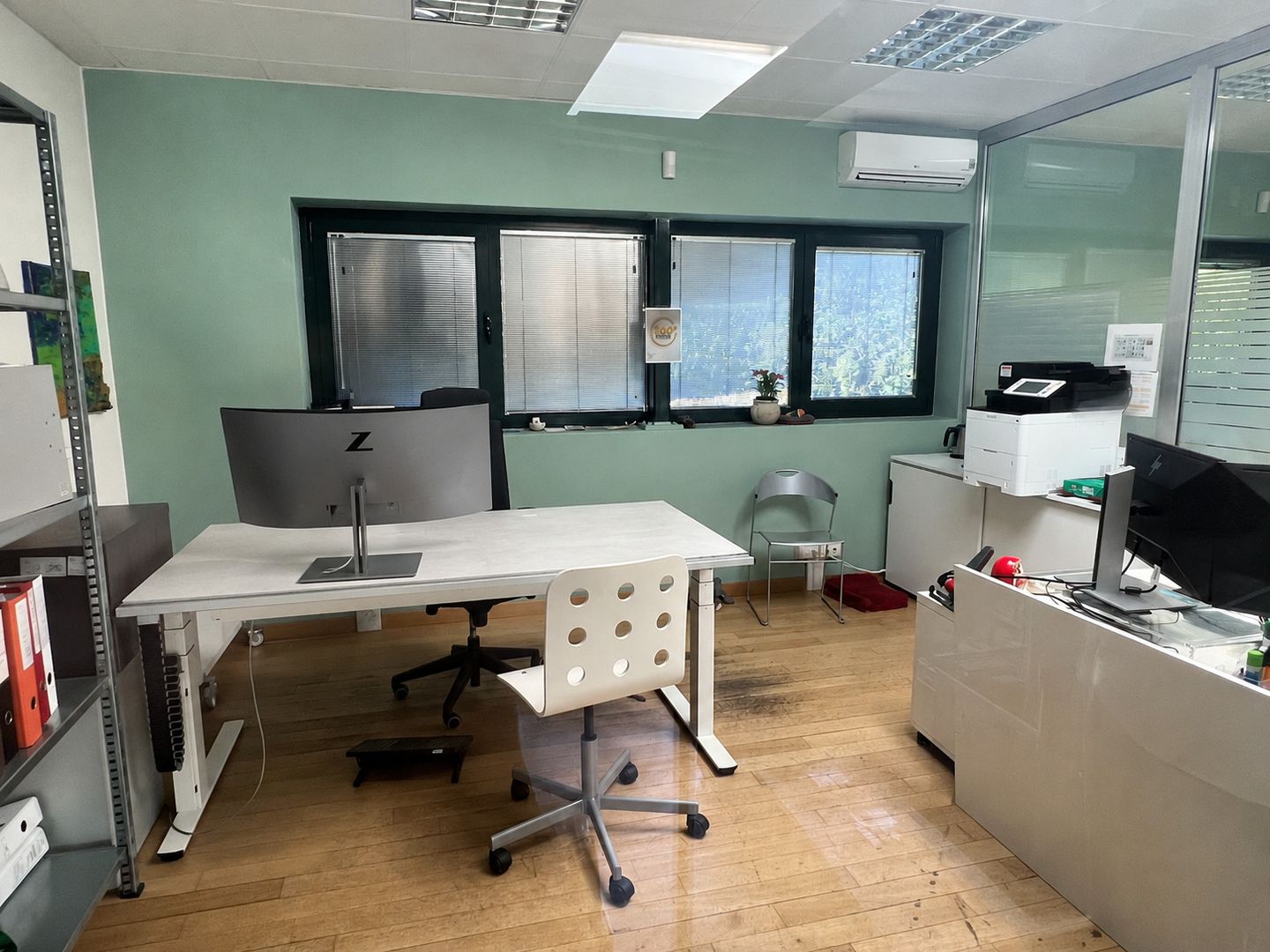 276m² Büro, Foto 4 von 8