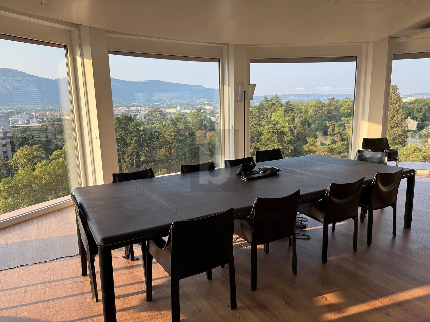 660m² Büro