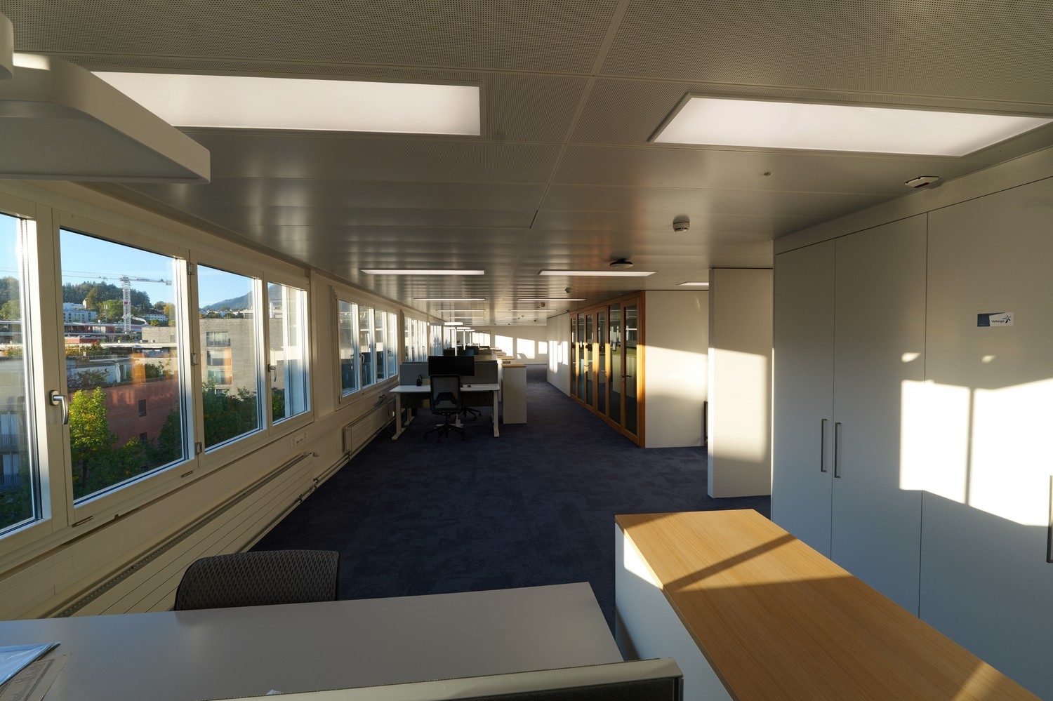 1030m² commercial