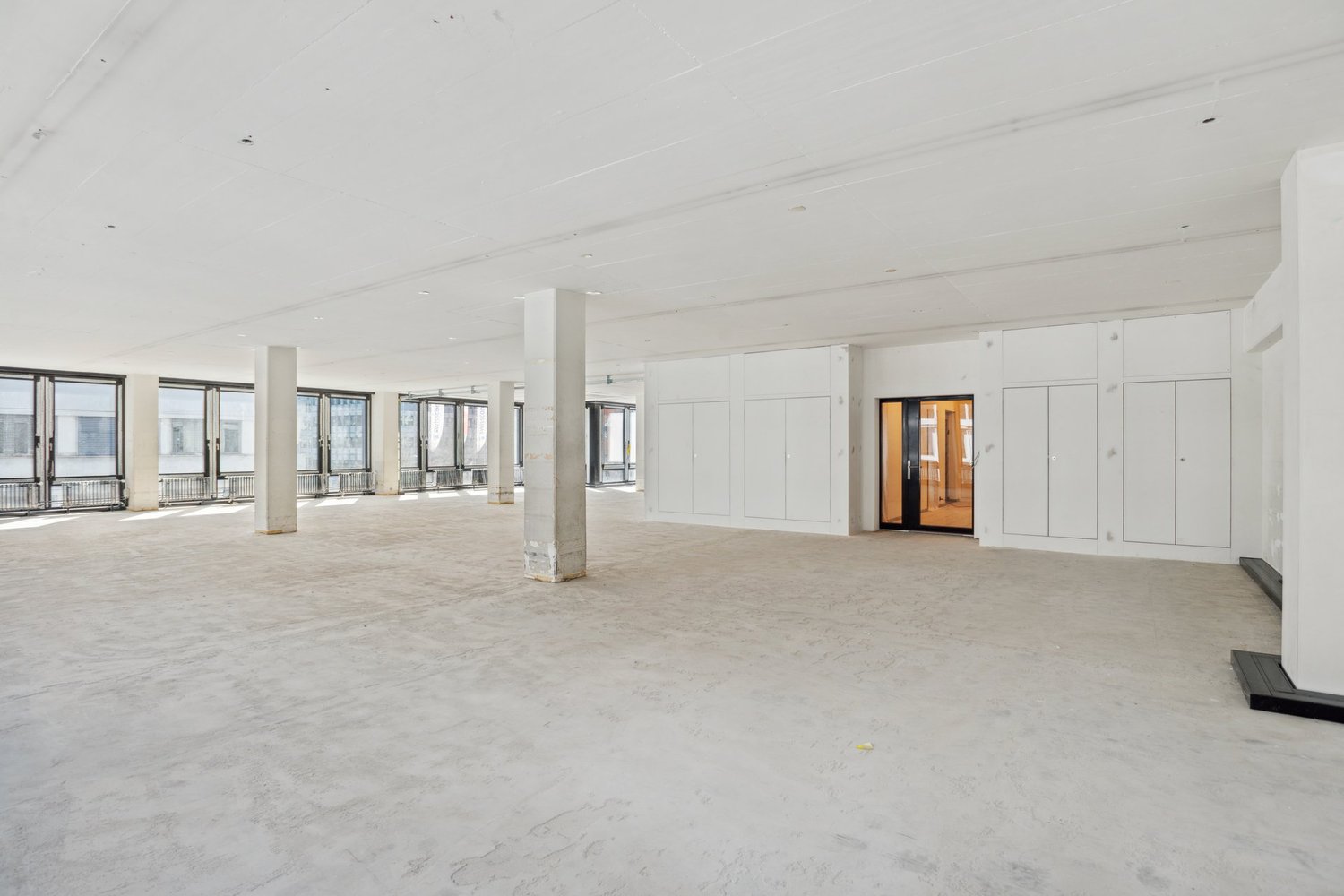 880m² office, Foto 4 von 10