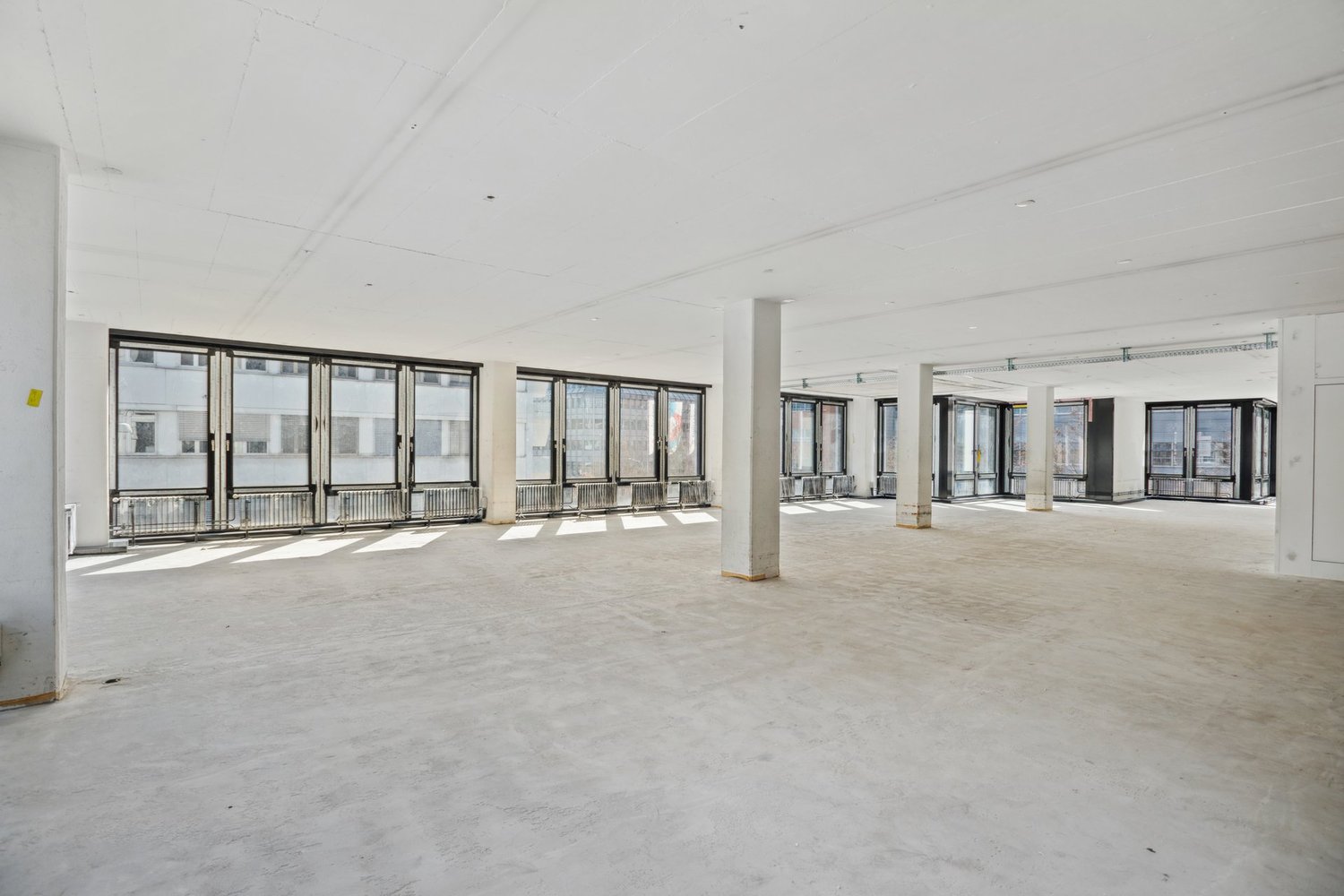 880m² office, Foto 2 von 10