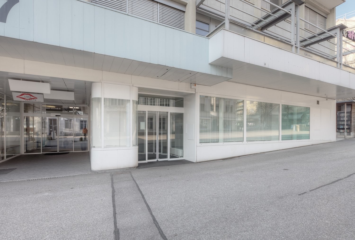 ufficio di 402m²