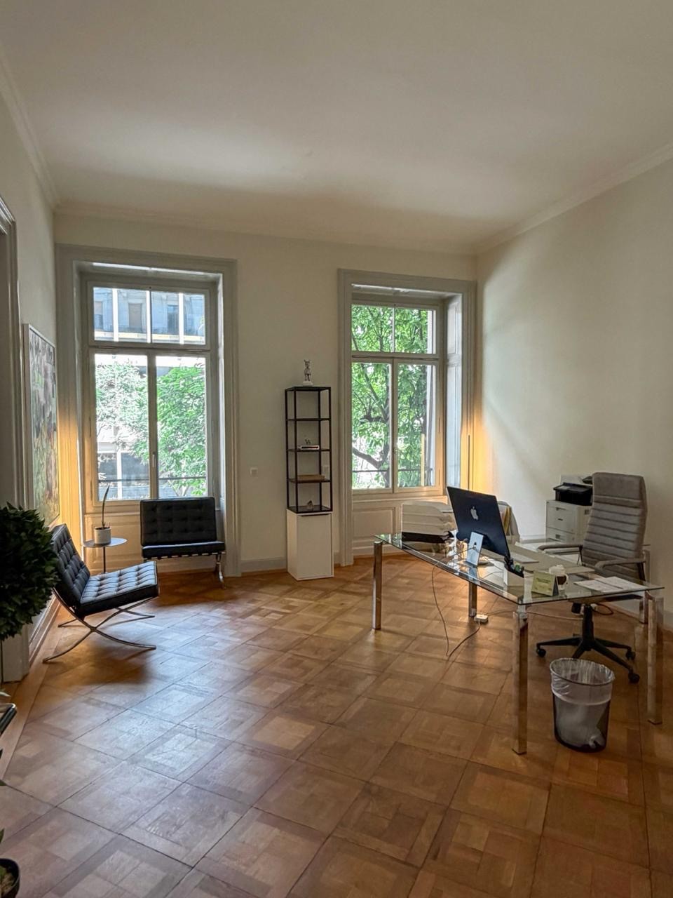 102m² office, Foto 1 von 10