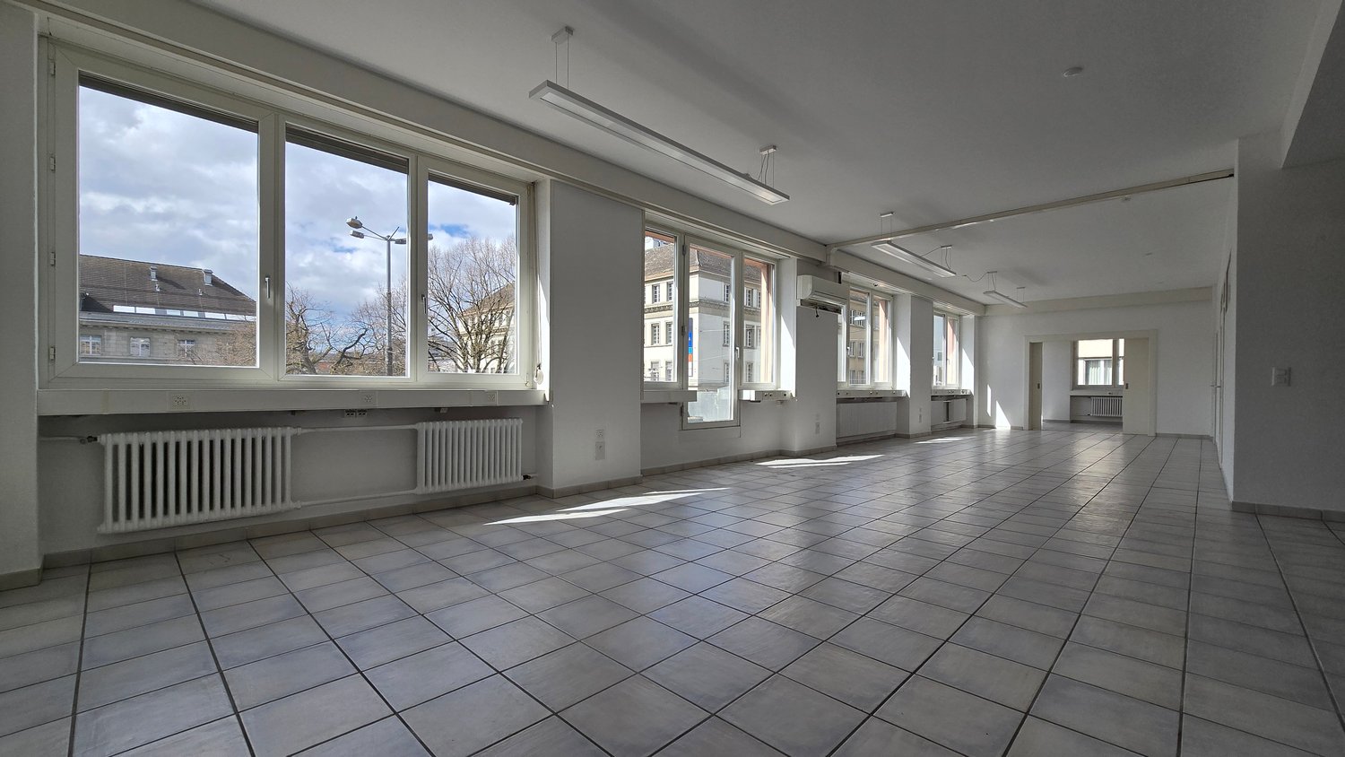 170m² office, photo 2 sur 10