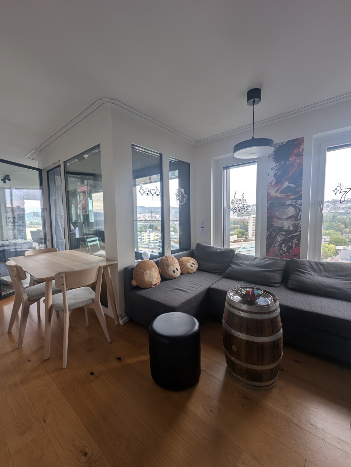 Möbliertes Studio im 13. Stock mit Stadtblick - Untermiete Dez bis Feb | Zürich-Altstetten, Foto 2 von 10
