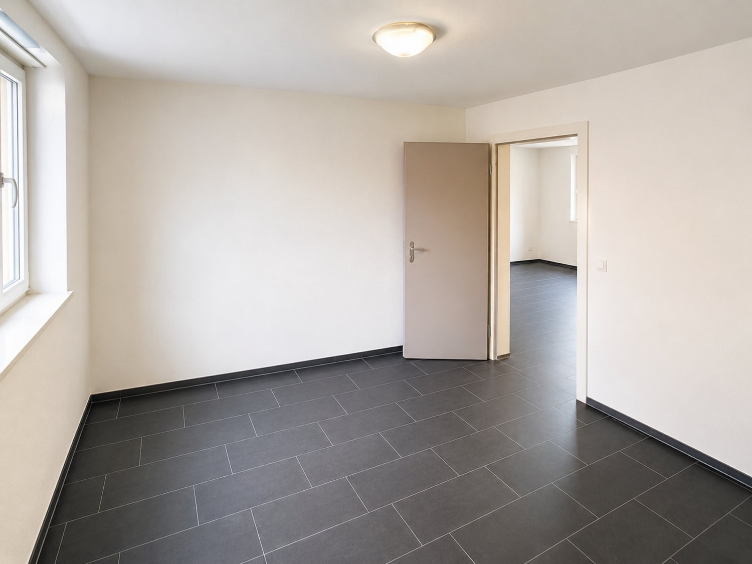 23 ½ rooms multi family house
