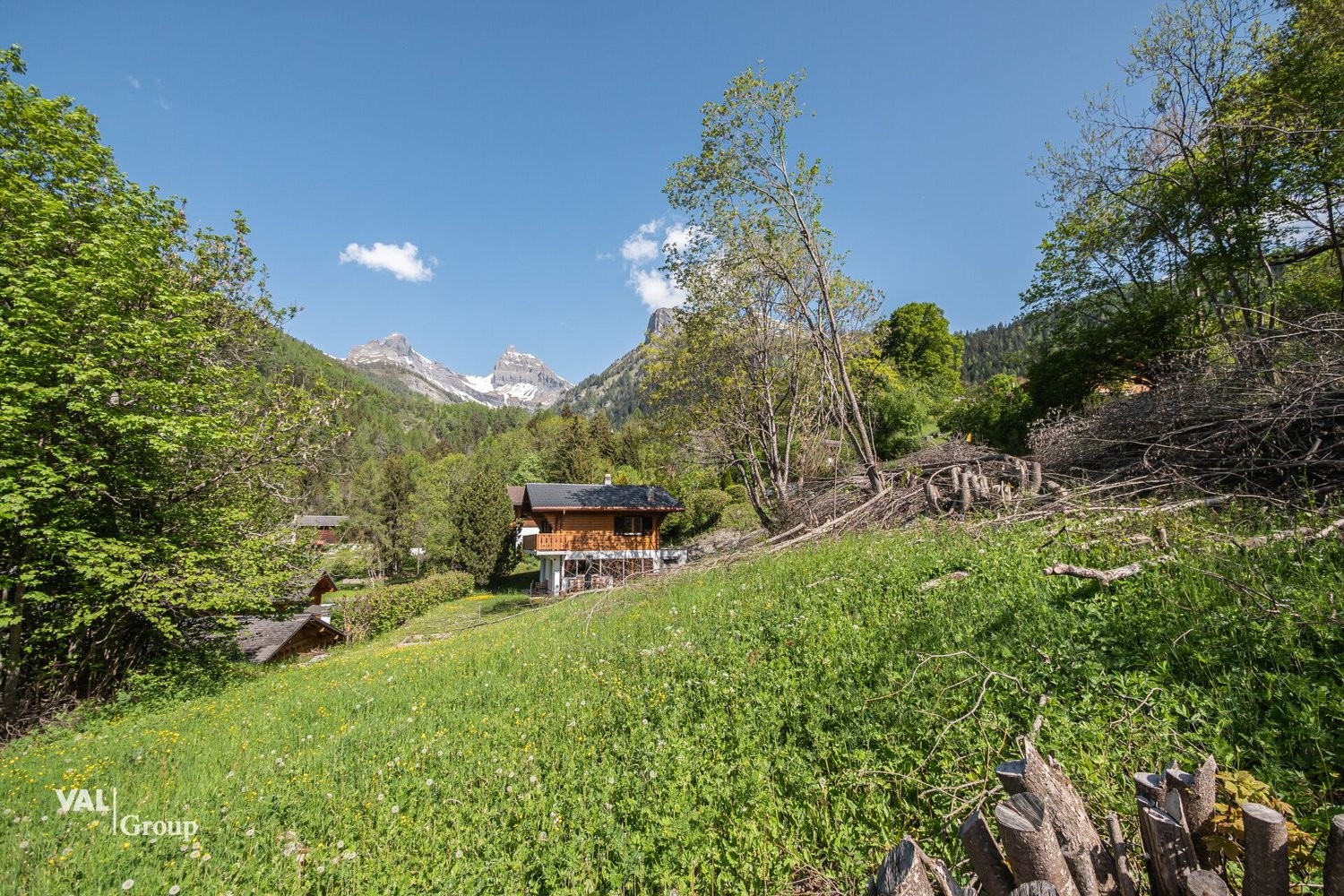 1529m² building land, photo 1 of 5
