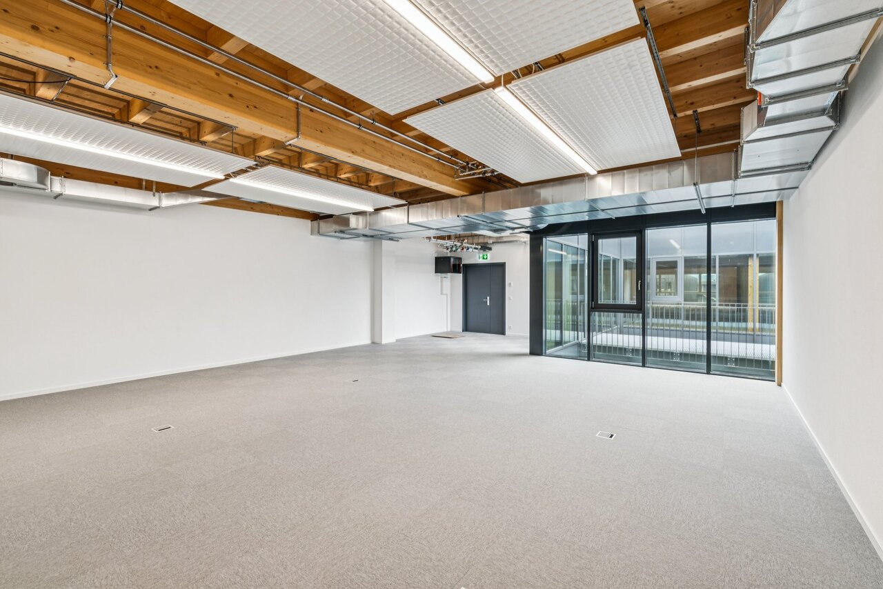 73m² office, photo 2 sur 9