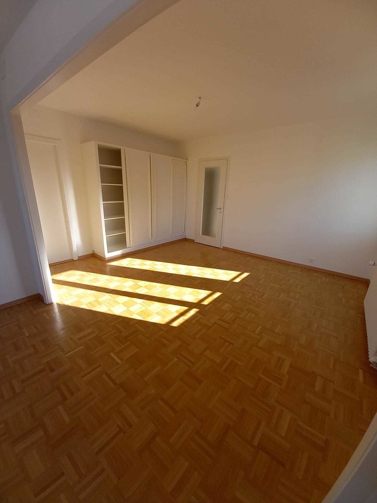 4-Zimmer-Wohnung, Foto 1 von 9