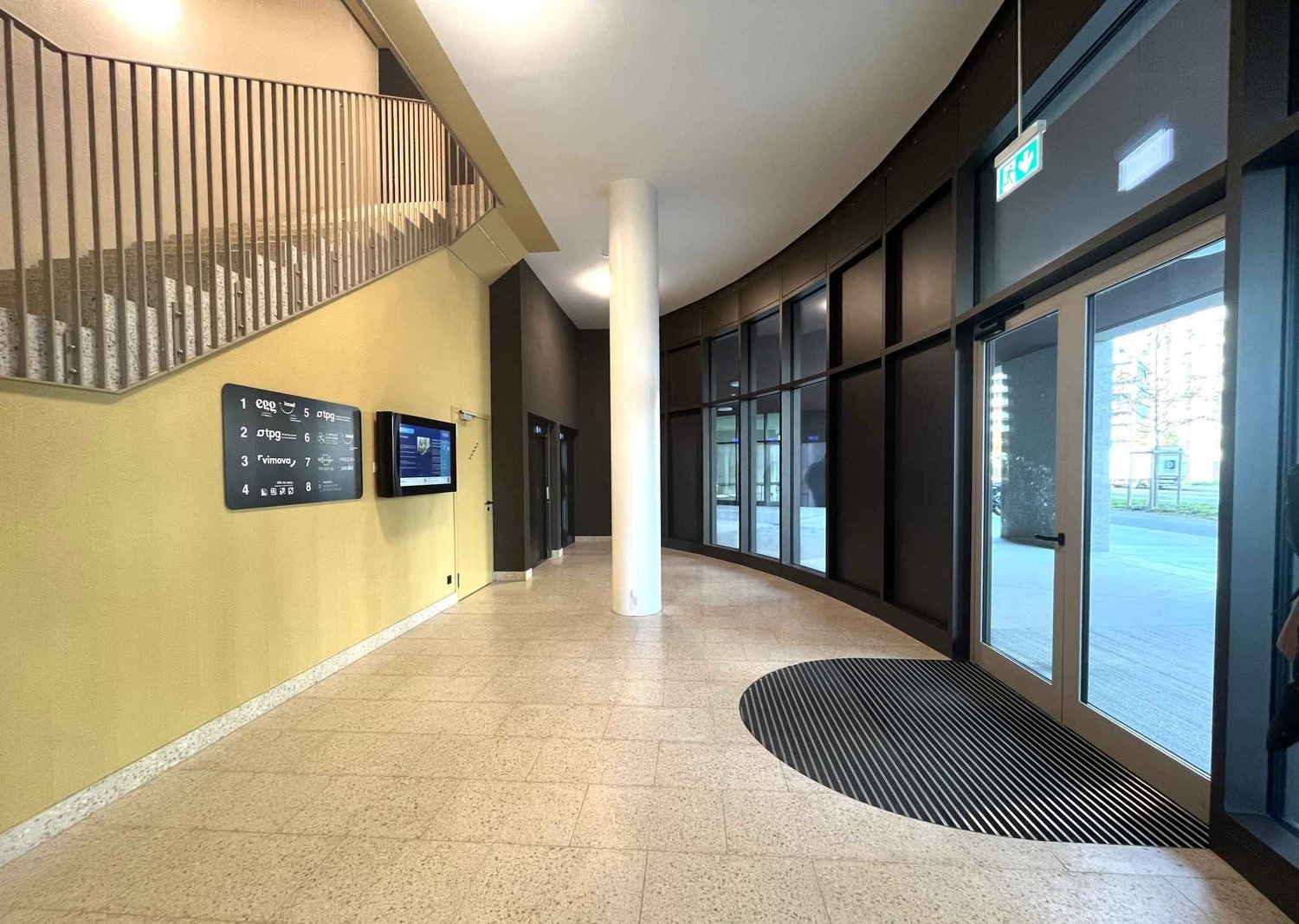 300m² Büro, Foto 3 von 10