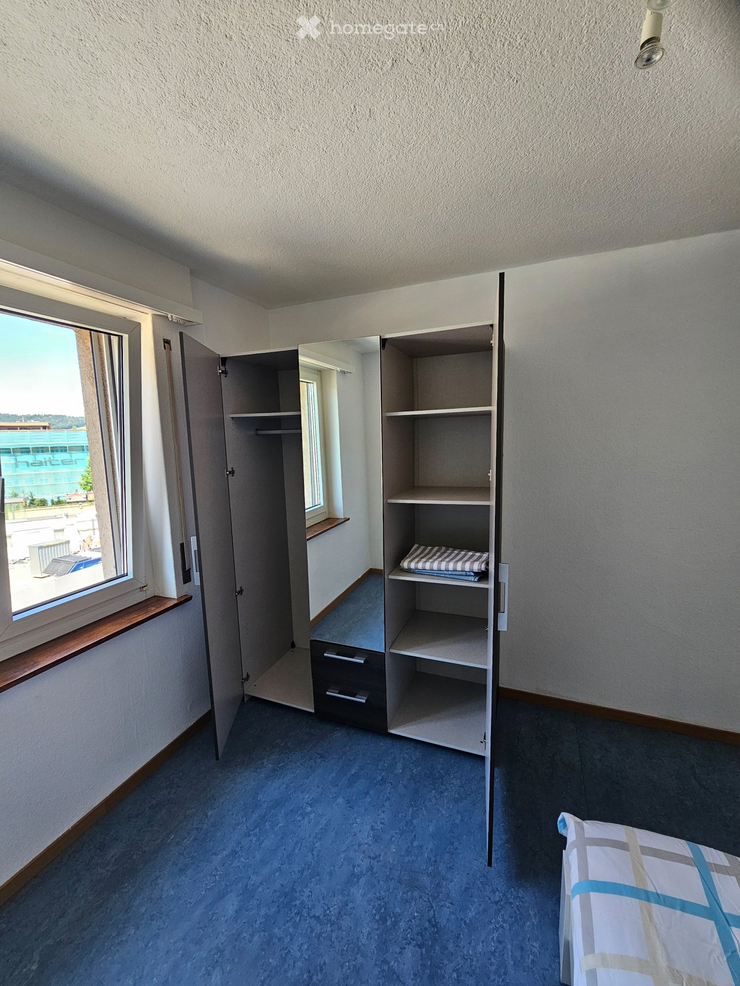 1 room single room