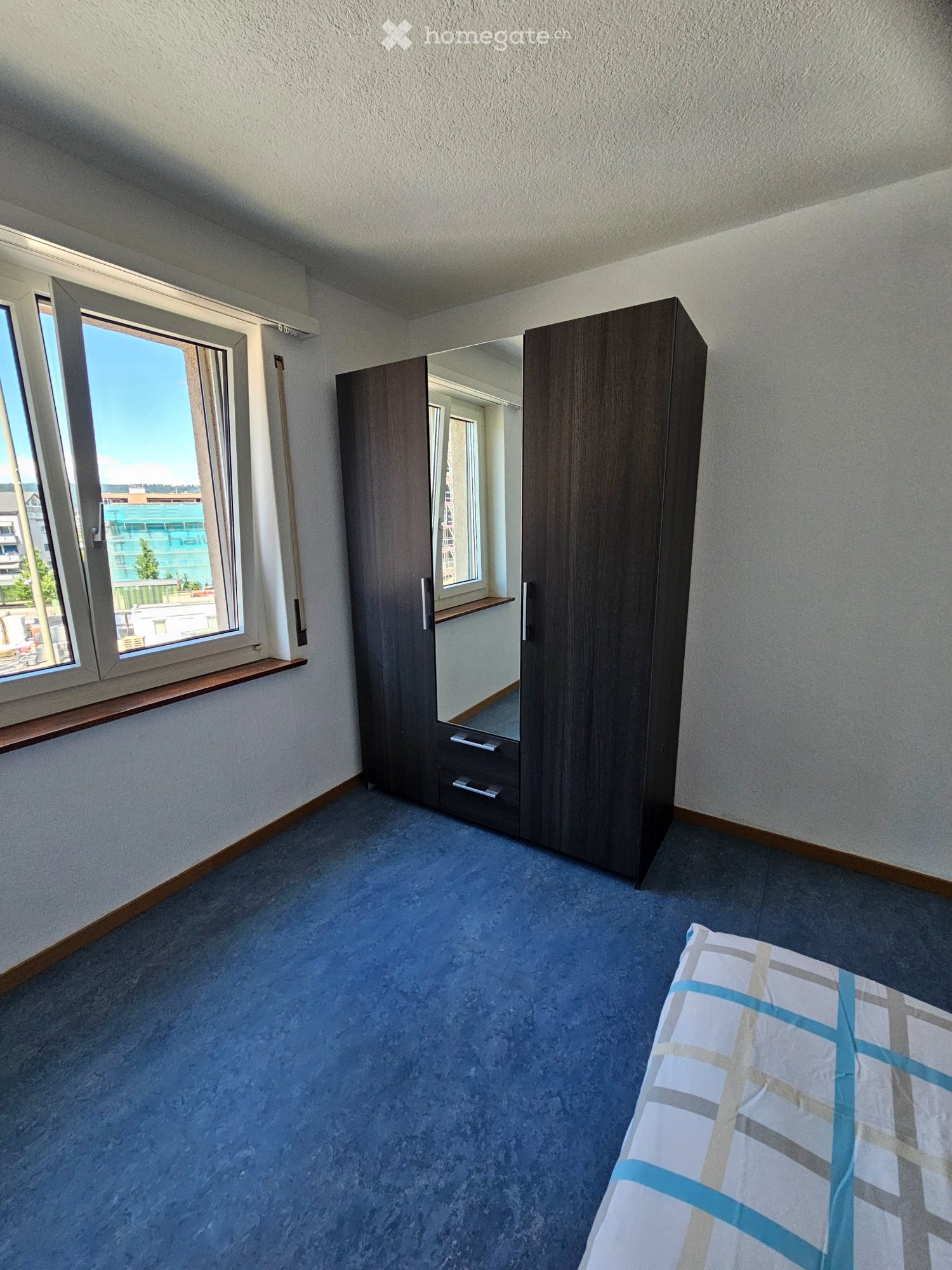 1 room single room