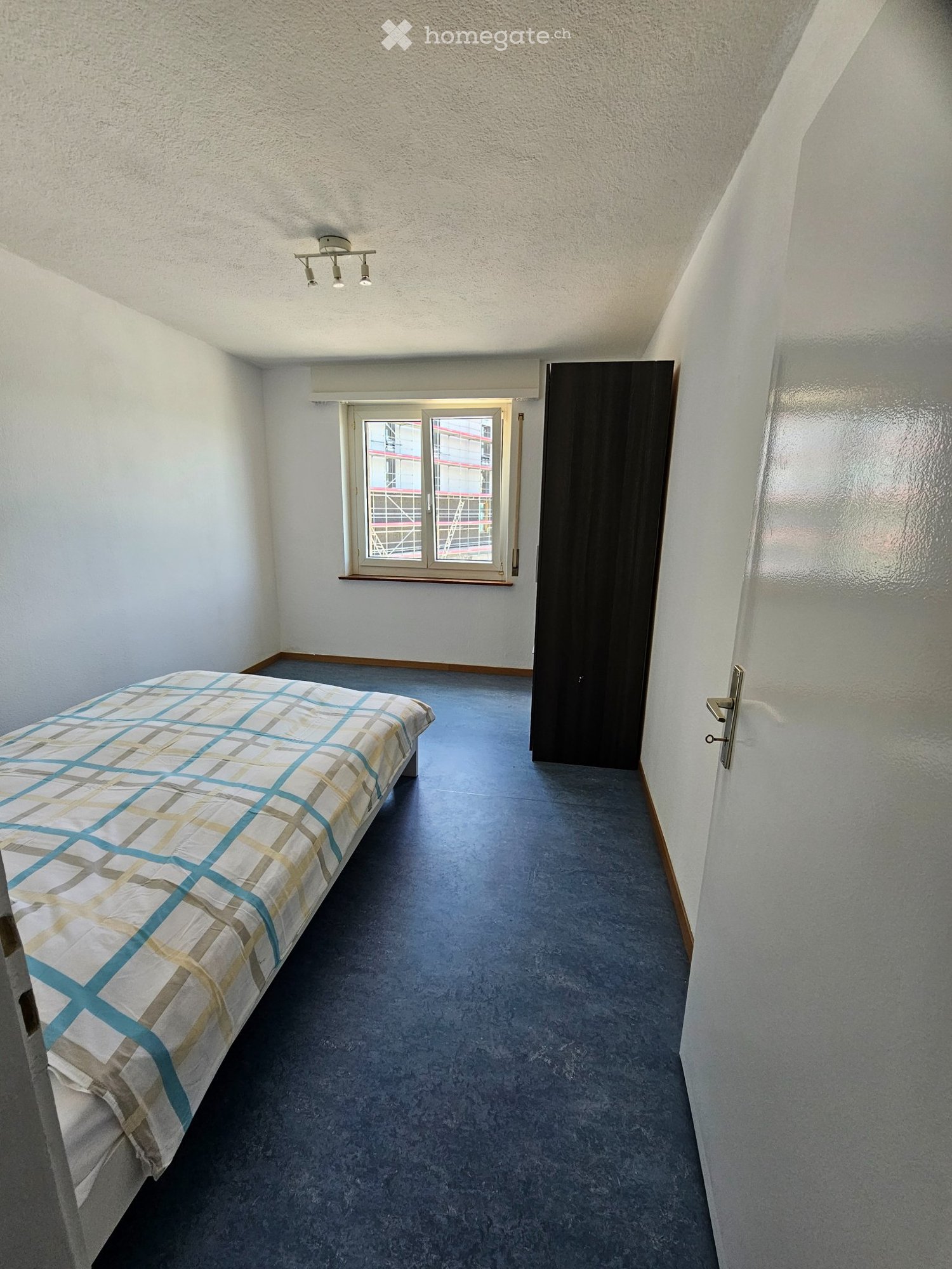 1 room single room