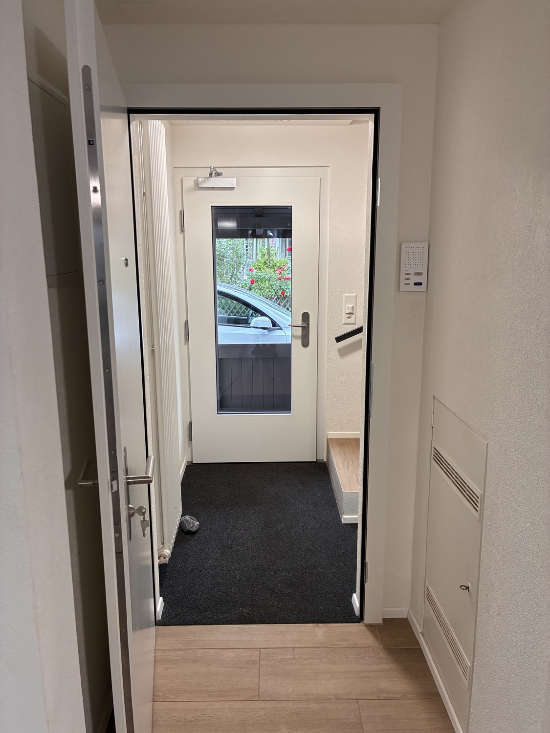 3 rooms apartment, photo 1 of 10