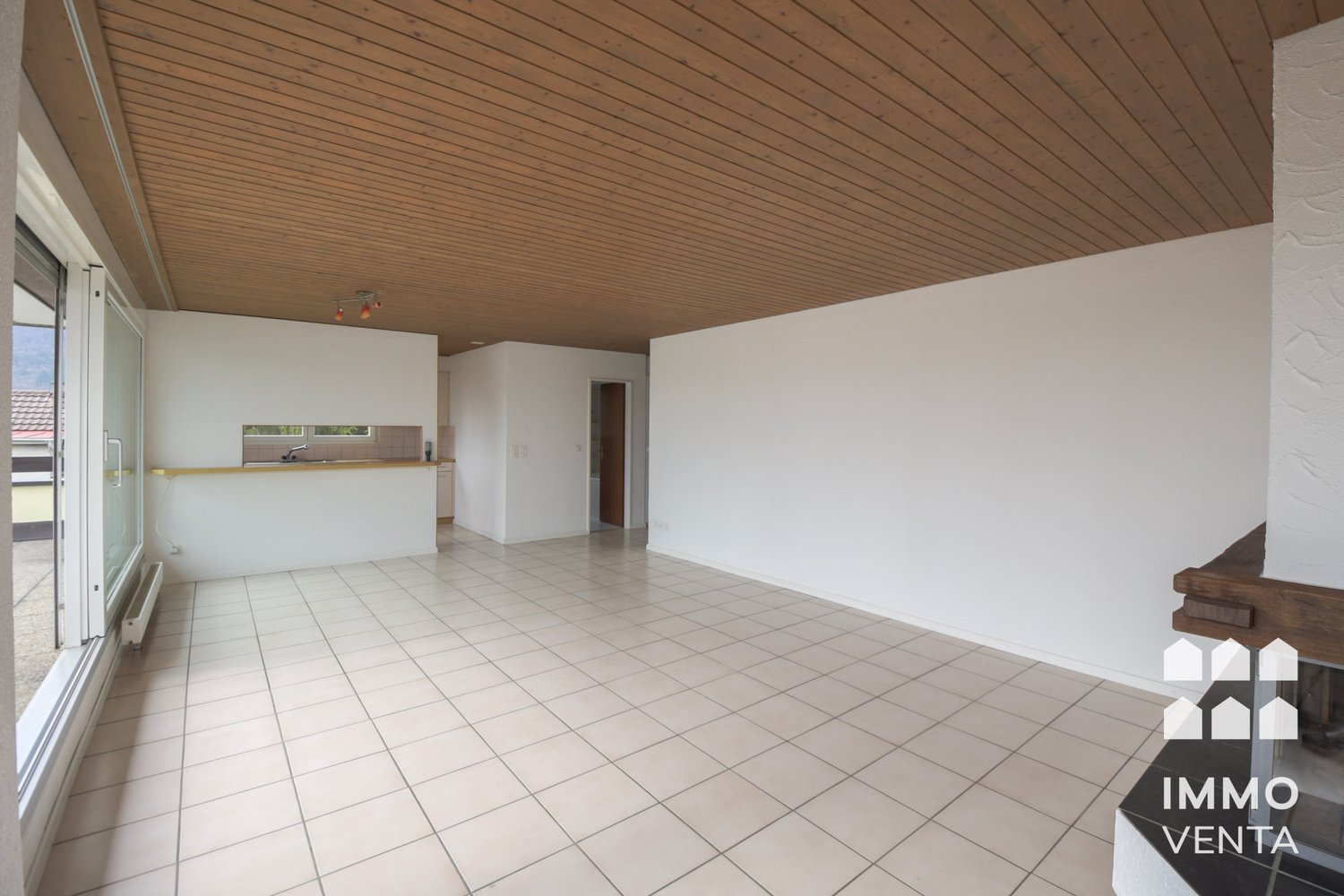 3 rooms attic flat