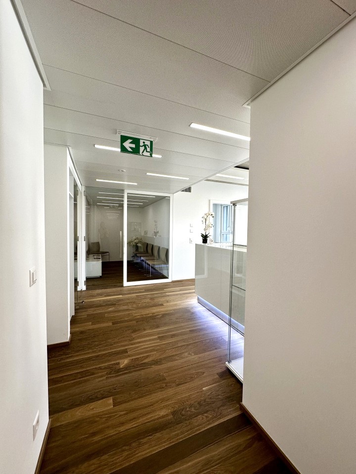 ufficio di 127m², foto 2 di 10