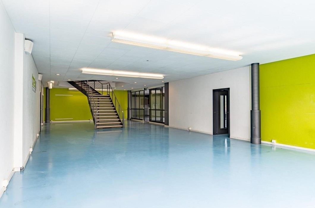 1532m² bureau, photo 6 sur 8