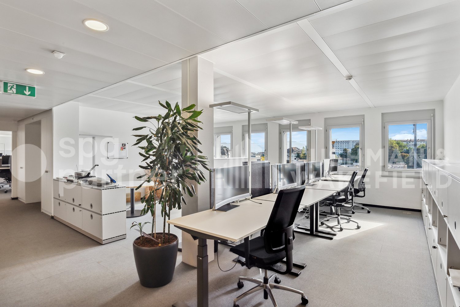 300m² Büro, Foto 4 von 10
