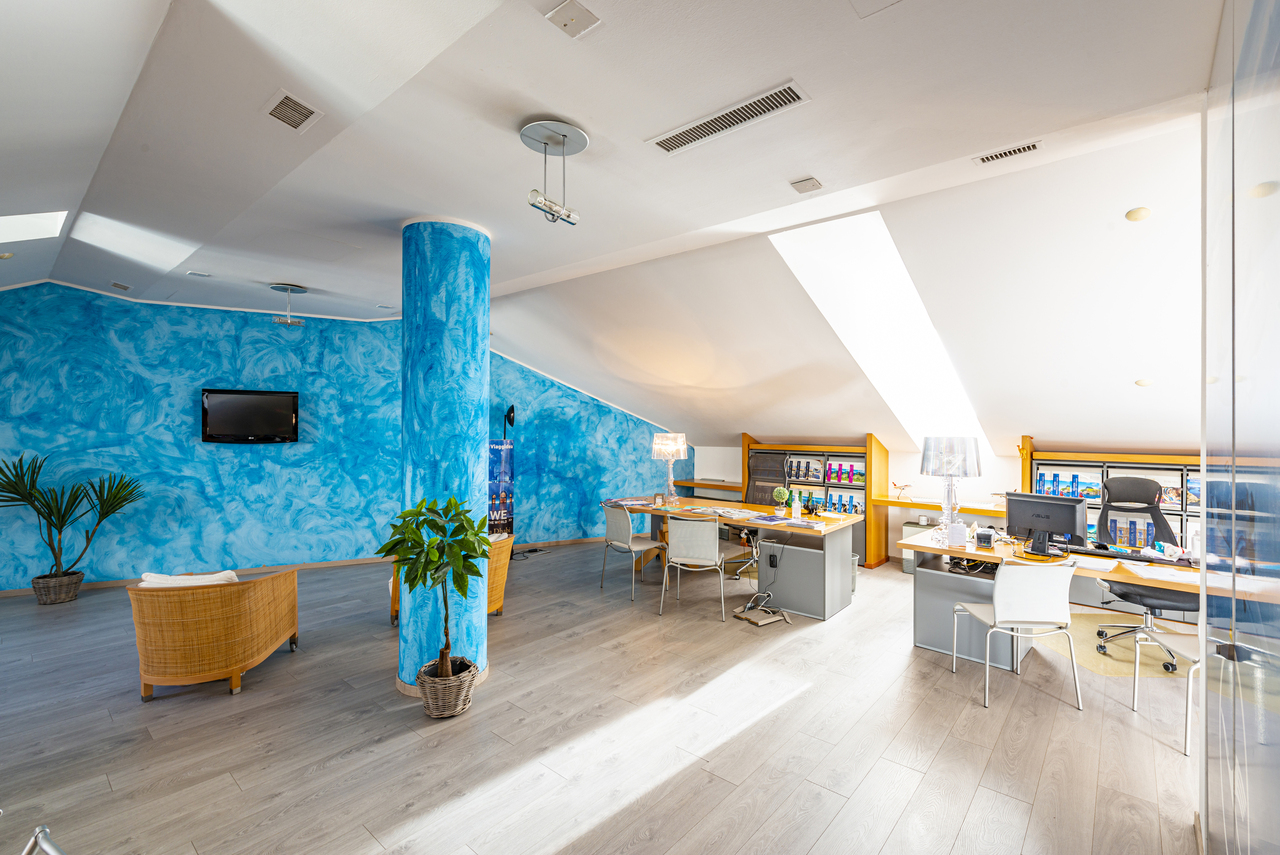 Office, Foto 1 von 5