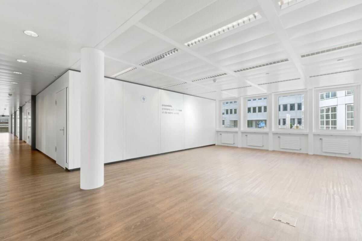 185m² commercial