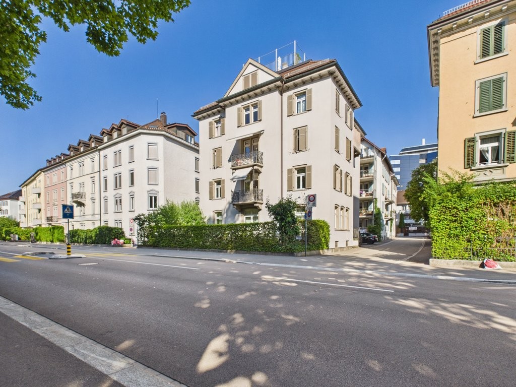 Appartamento di 5 locali, foto 1 di 7