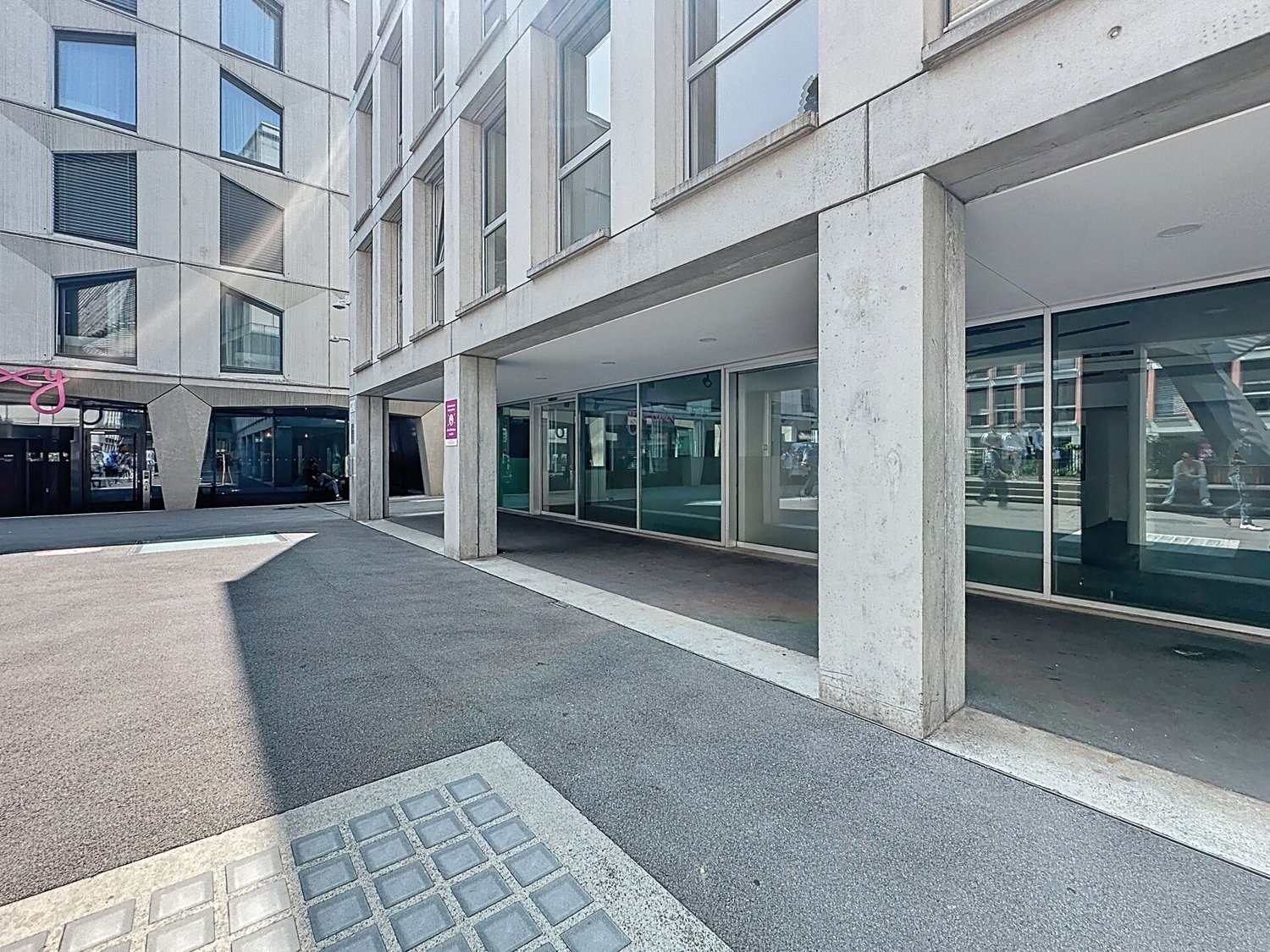 380m² Laden