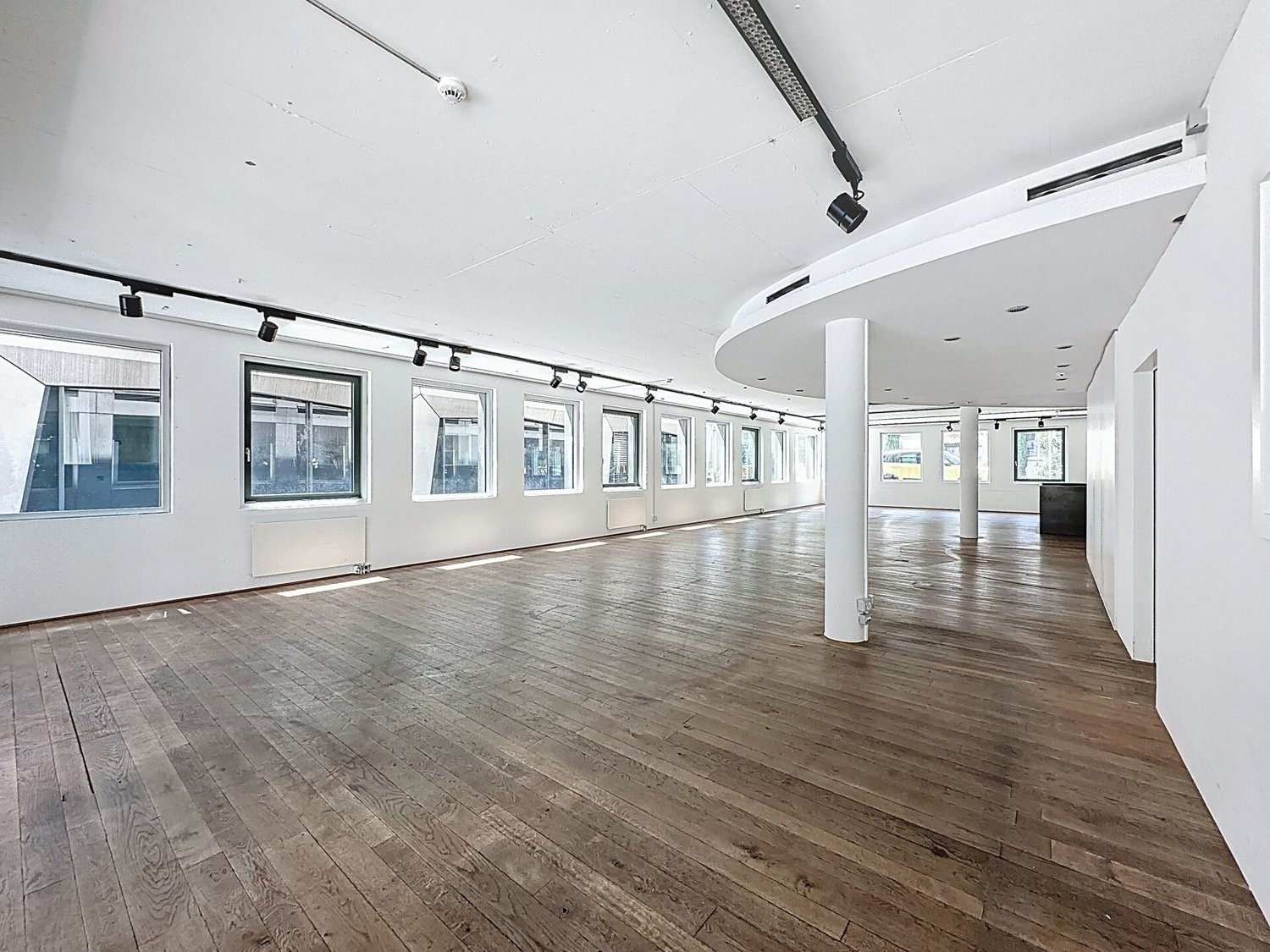 380m² Laden